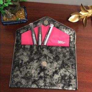 NWT 3 Ulta lip butters + New IT brushes bag.